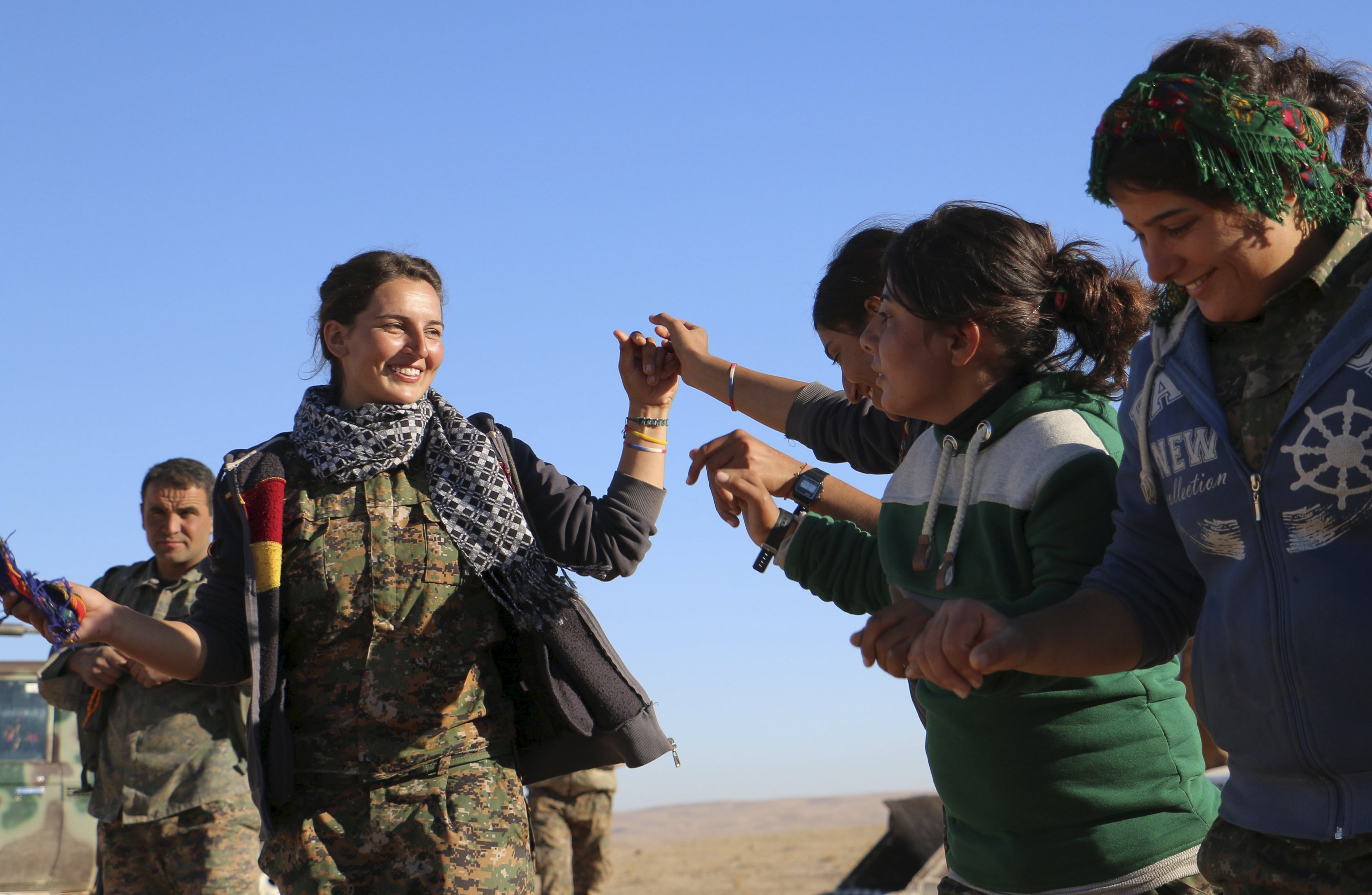 Pripadnice kurdske vojske