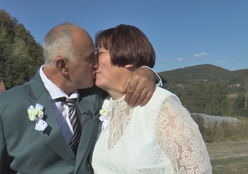 Kako da organizujete svadbu? Pitajte Mila iz Požege: Seoski lola za sedam  godina ženio se četiri puta (FOTO) | Najnovije vesti - Srbija danas