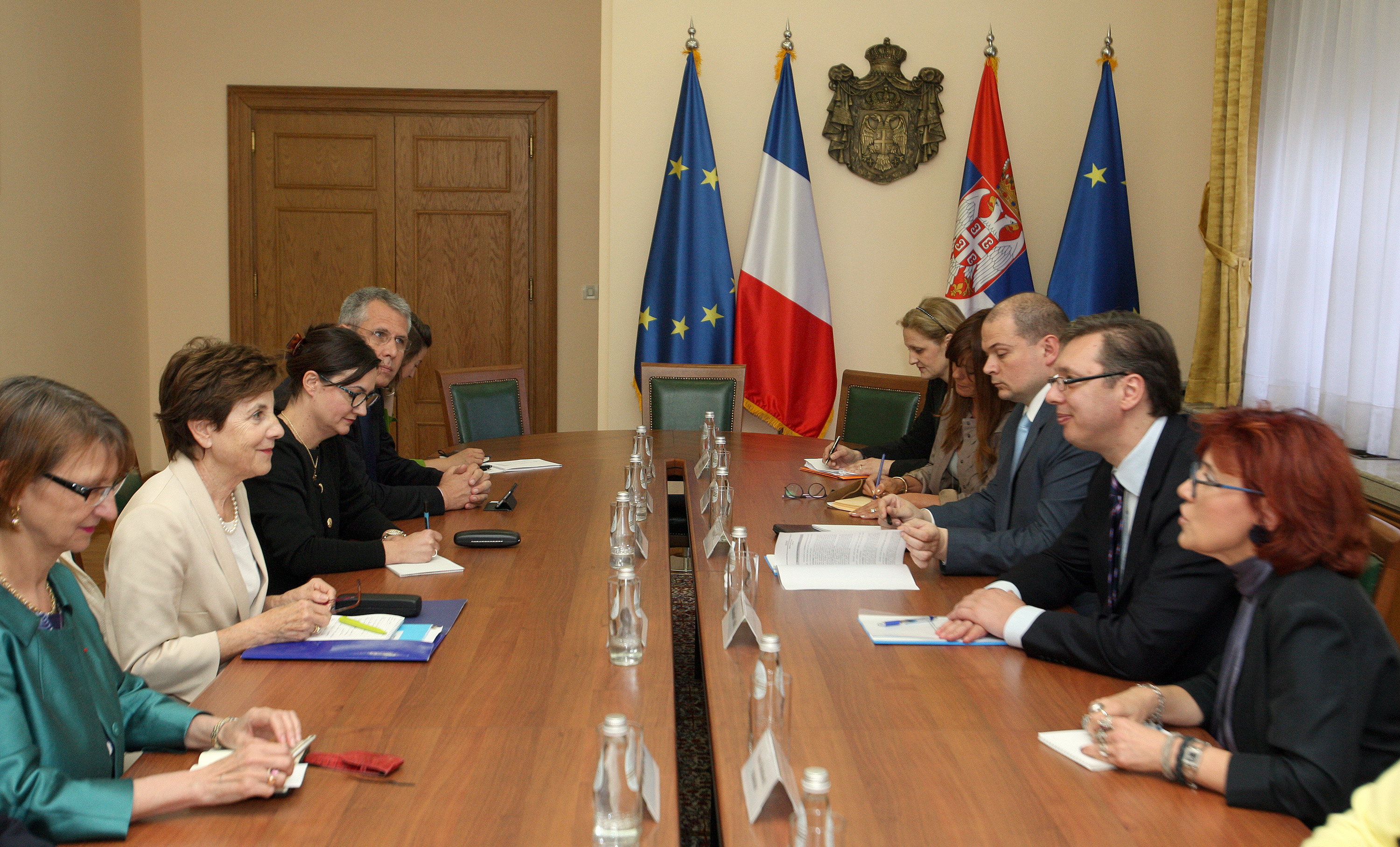 Aleksandar Vučić na sastanku sa francuskim parlamentarcima