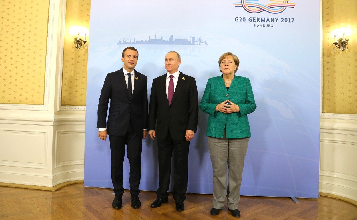 Emanuel Makron, Angela Merkel, Vladimir Putin