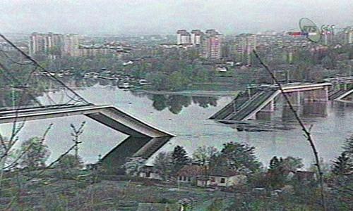 Bombardovani most u Srbiji os strane NATO