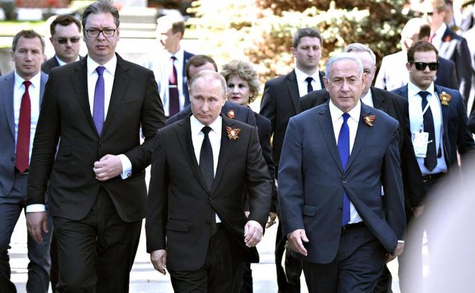 VuÄiÄ sa Putinom na vojnoj paradi u Moskvi