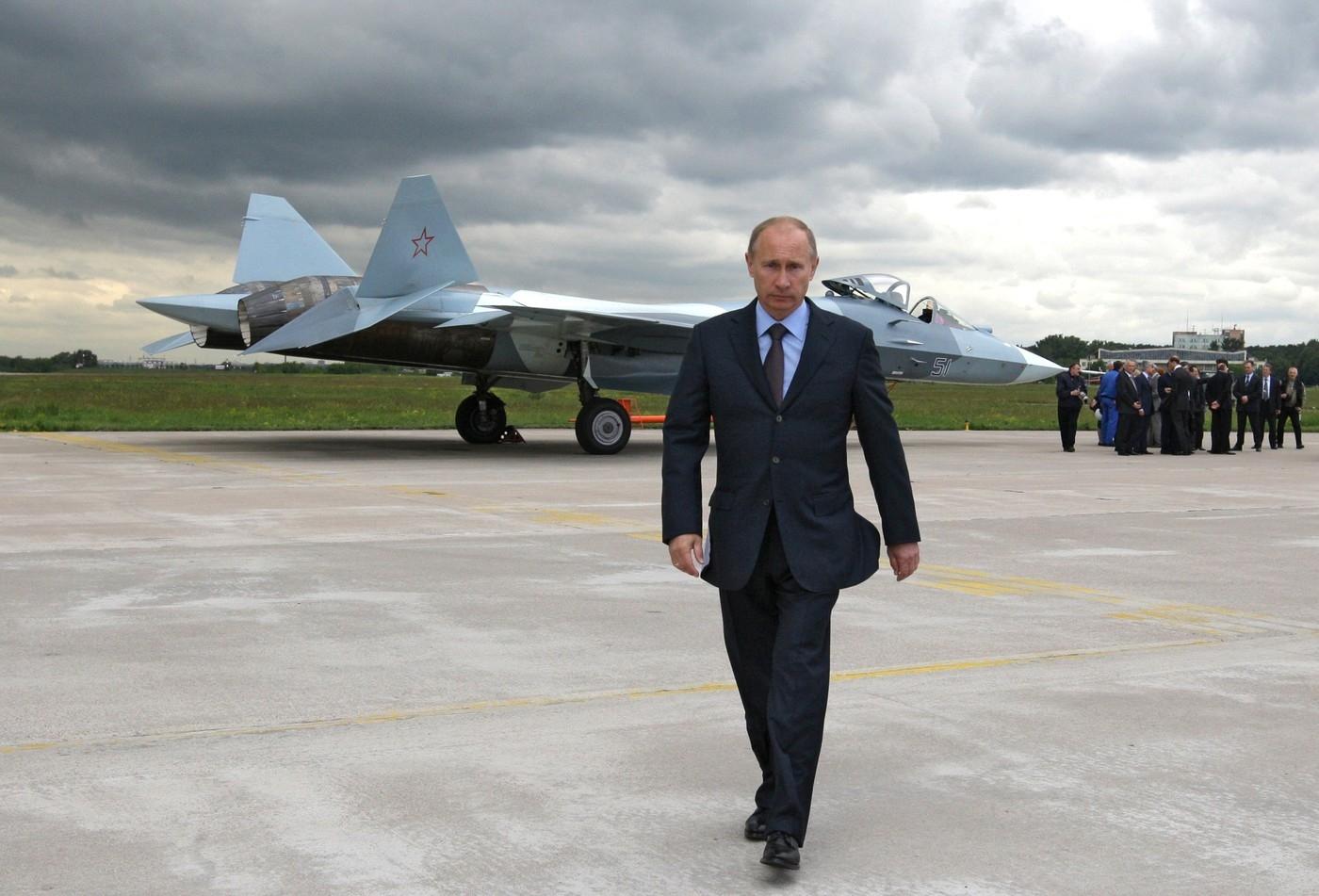 Vladimir Putin na predstavljanju avona T-50 Pak Fa 