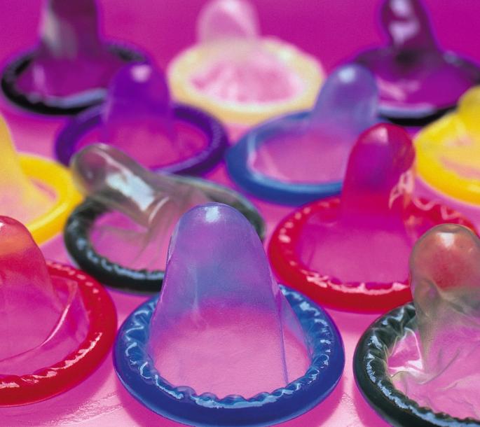 šareni kondomi