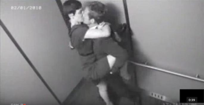 Naj bolji dugi seks u liftu video