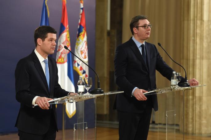 Aleksandar Vučić i Ves Mičel