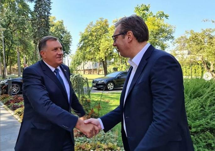Dodik i Vučić - crni bombarder portal